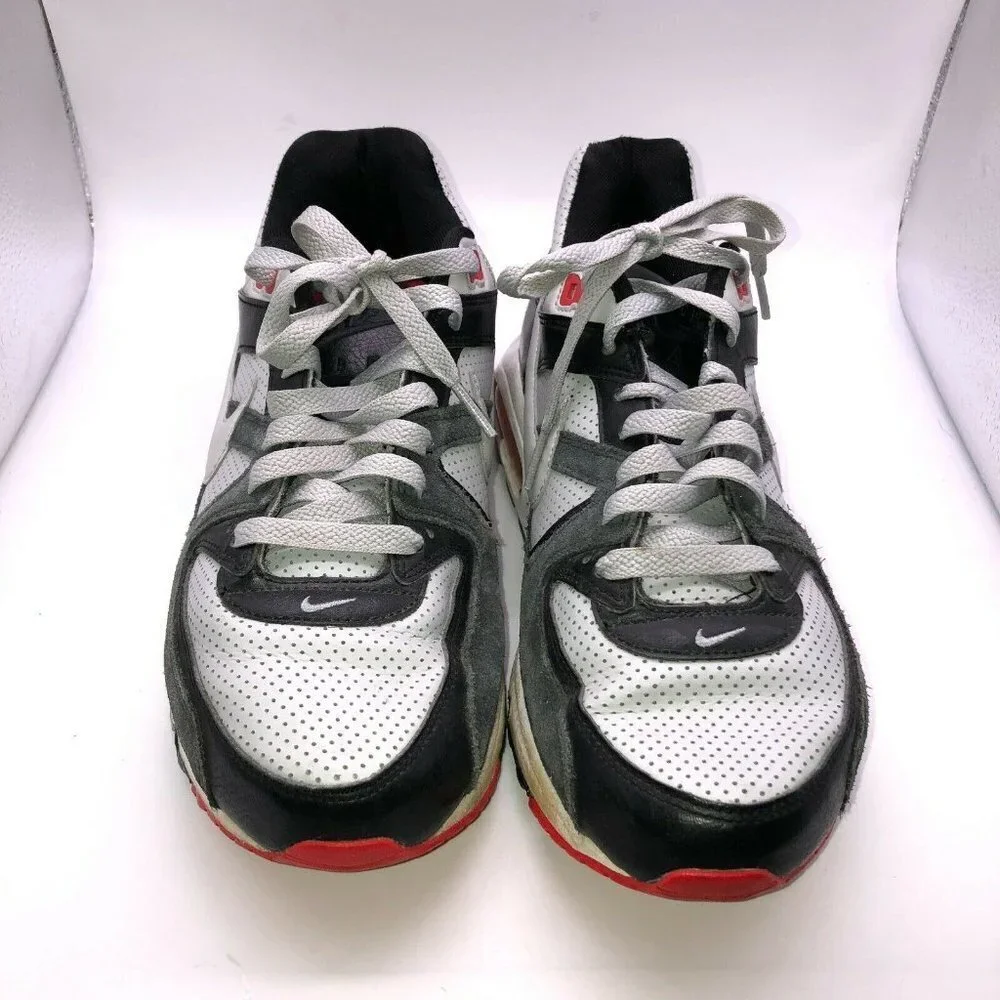 Nike Sz 9.5 Black White Air Max Command Sneakers